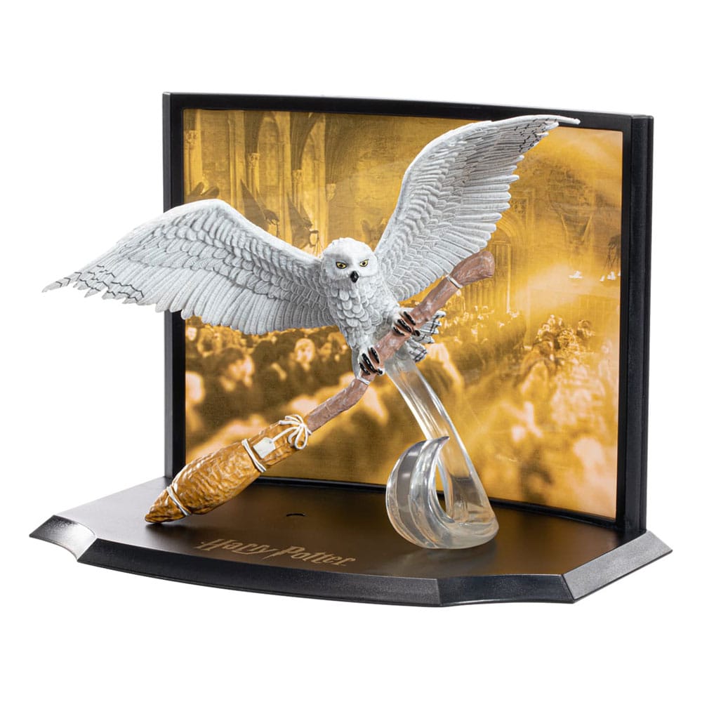 Figurina Harry Potter Hedwig Nimbus 2000