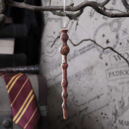 Ornamentul Bagheta de Soc Harry Potter suspendat, fotografie de ambient