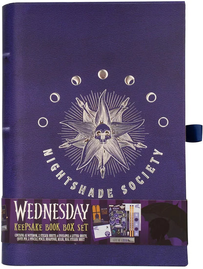 Cutia setului Wednesday închisă, vedere frontală